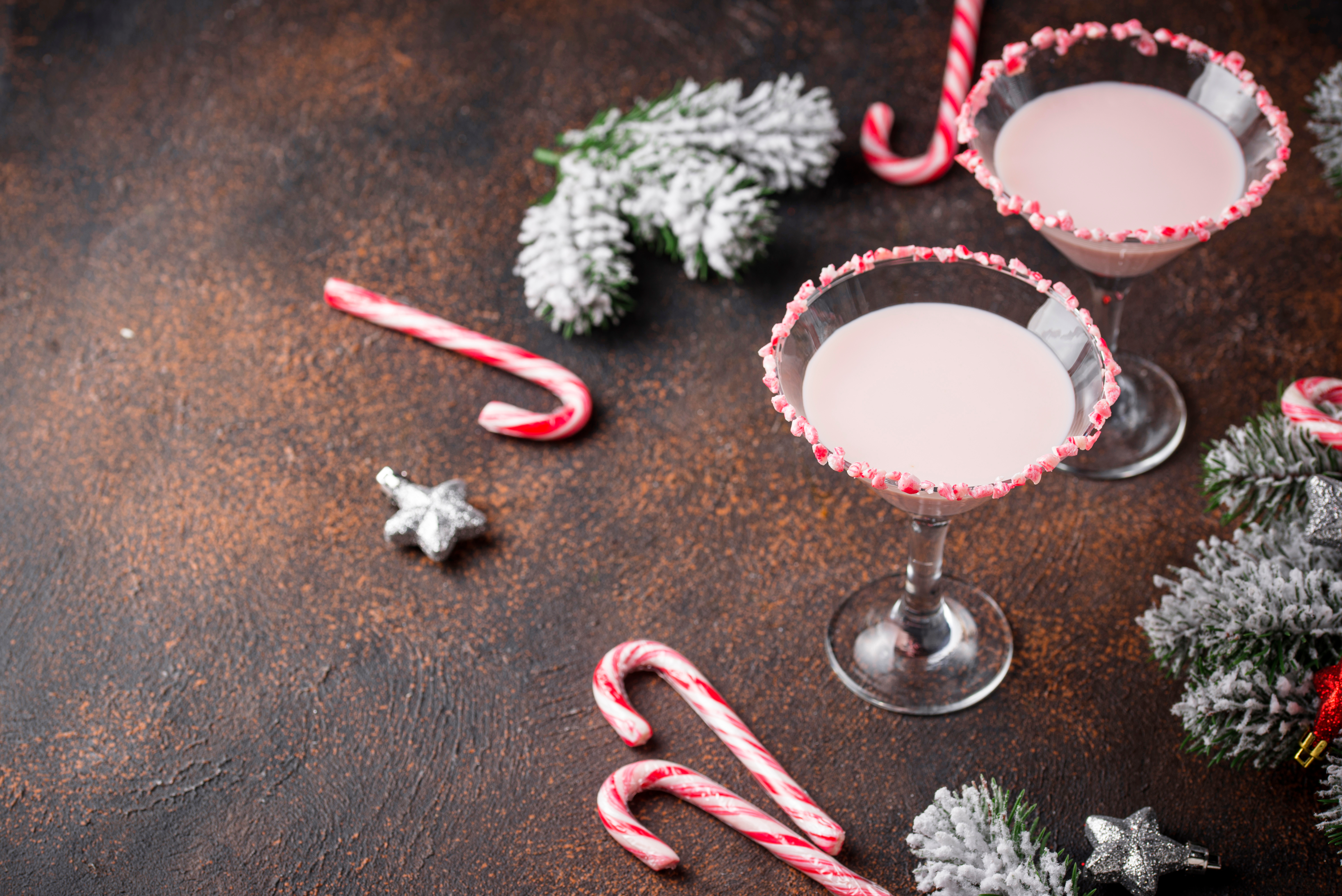Non-alcoholic candy cane punch mocktails for the holidays.